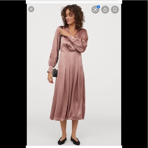 h&m pink satin dress Ladies - Light Pink Cowl-Neck Satin Dress - Size: M